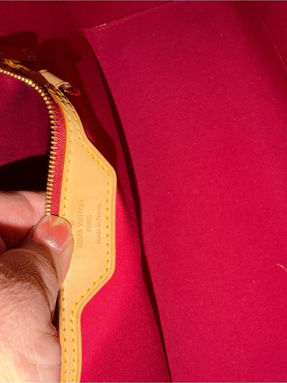 2014 Louis Vuitton Monogram Vernis Brea MM  in Rose Indien